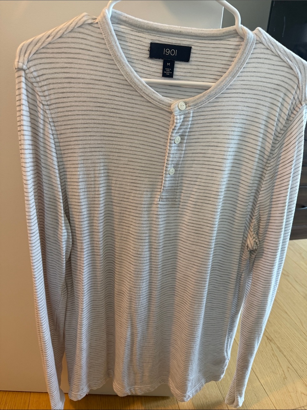 1901 Men's Long-Sleeve Striped Henley in White and Gray